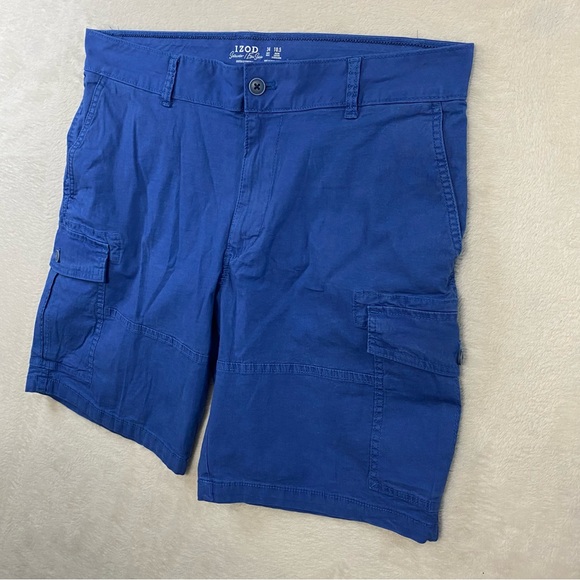 Izod Shorts Mens 36x10 Saltwater Stretch Blue Chino Cargo Shorts Casual Comfort - Picture 2 of 8